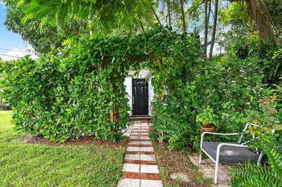 428 Hawthorne Dr-1