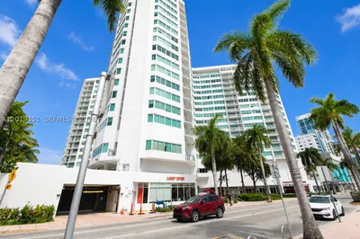 7135 Collins Ave #912 1