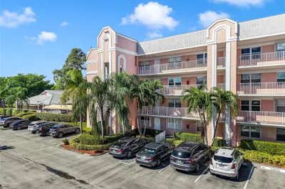 2602 NW 103rd Avenue #101 1
