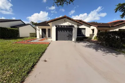 6641 NW 174th Ter #6641 1