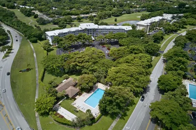 4020 W Palm Aire Drive #106 1