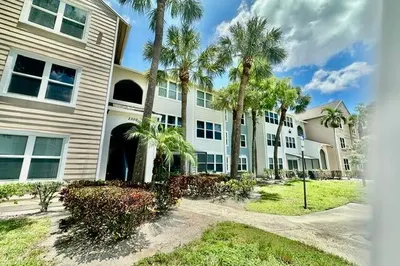 2305 N Congress Avenue #11 1