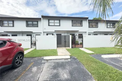 8010 SW 152nd Ave #211 1
