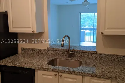 711 N Pine Island Rd #314 1