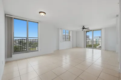610 CLEMATIS Street #614 1