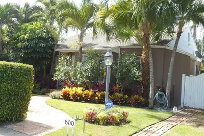 600 Westwood Road 1