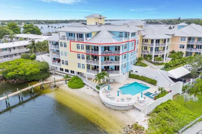 309 E OCEAN Avenue #304 1