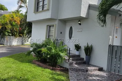 10584 NW 8 LN #A-4 1