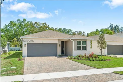 4510 Catalina Way 0 1