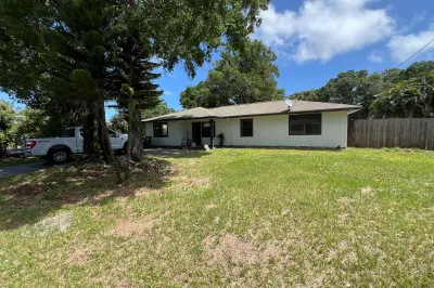2008 S 30th Street 1
