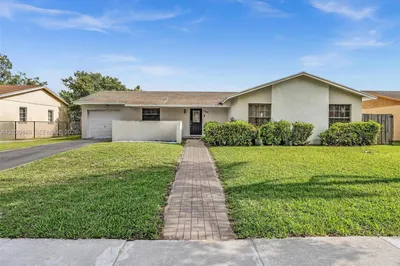 11061 SW 163rd St 1