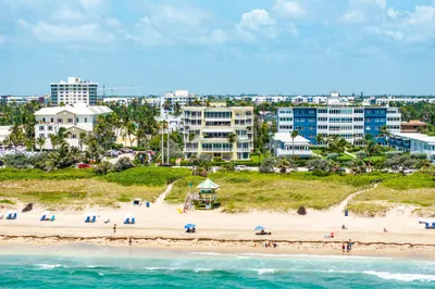 039-100NorthOceanBoulevard-422-