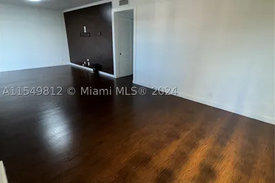 180 NE 12th Ave #16E 1