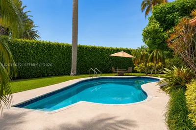 363 S Hibiscus Dr 1