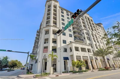 301 Altara Ave #801 1