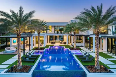 372 E Alexander Palm Road 1