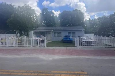 1195 NW 130th St 1