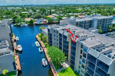 17 Royal Palm Way #603 1