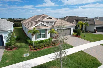 12465 SW Sunrise Lake Terrace 1