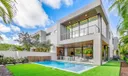 142 NE Wavecrest Way Photo