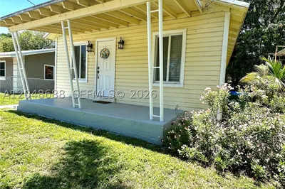 3611 Oak Av 1