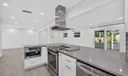 502 Circle E Photo
