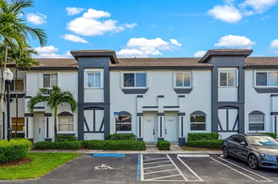 2306 SE 23rd Ter #2306 1
