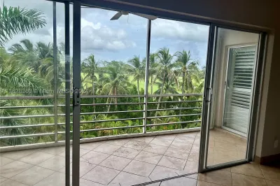 1425 Atlantic Shores Blvd #510 1