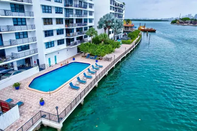 10101 E Bay Harbor Dr #502 1