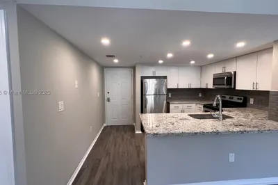 218 NW 12th Ave #905 1