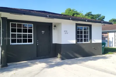 3250 NW 94 St 0 1