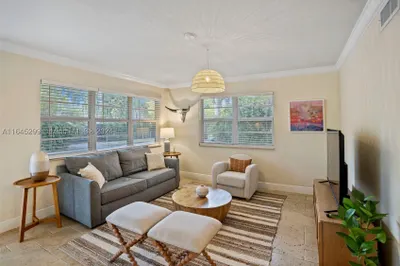 1800 Meridian Ave #5 1