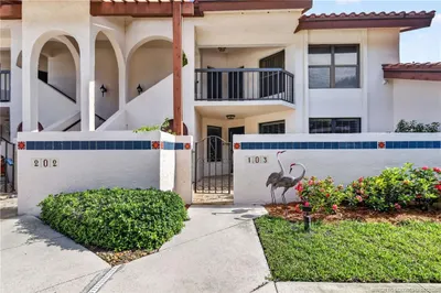 3470 SE Martinique Trace #103 1