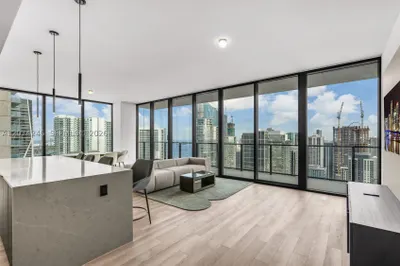 20 NE 11th Street #5102 1