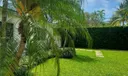 301 Hampton Ln Photo