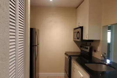 1444 Windsor Court #1 1