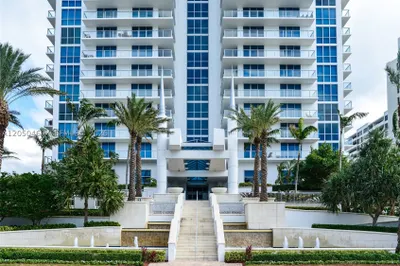 3101 S Ocean Dr #404 1