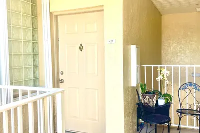 2080 Greenview Shores Boulevard #421 1
