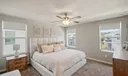 5747 SE Edgewater Circle Photo