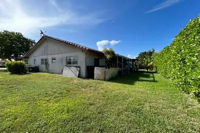 right side corner lot