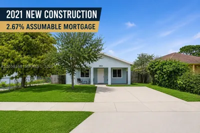 2820 NW 4th St 1