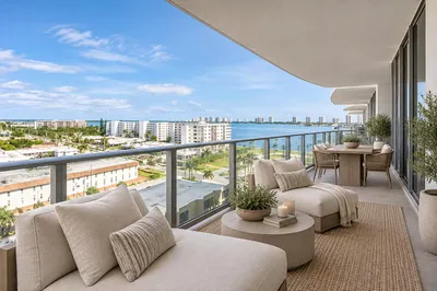 220 Lake Shore Drive #813 1