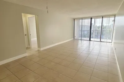 4 Royal Palm Way #605 1