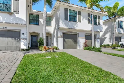 6013 Woods Edge Circle 1