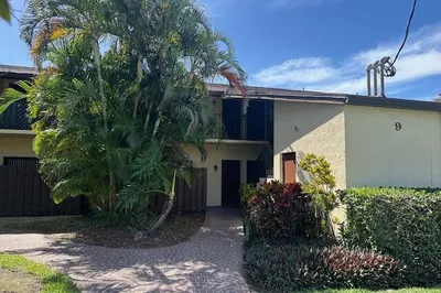 2050 Oleander Boulevard #9-206 1