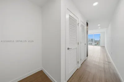 2000 Biscayne Blvd #1903 1