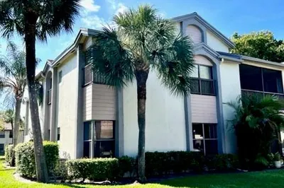 4499 Carambola Cir 1