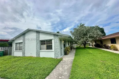 3739 SE 15 St #1 1