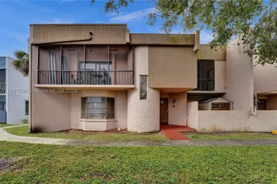 2700 S University Dr #4B 1