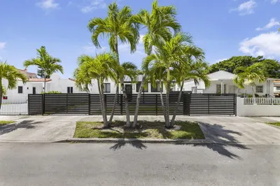 2244 SW 10th Street 1